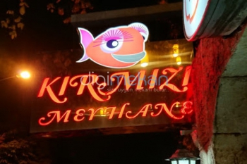 Kırmızı Tek6 Meyhane