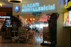 Alaçatı Zafer Plaza Kiosk Mağaza